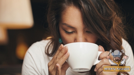 Ar geriate kavą ryte ant tuščio skrandžio? Tada jūs turite tai sužinoti!