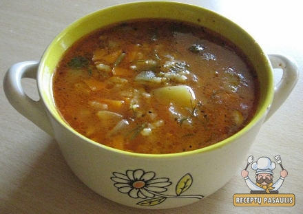 Paprasta charčio sriuba su jautiena ir ryžiais