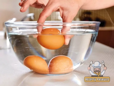 Kaip patikrinti ar kiaušinis geras (kiaušinių šviežumą)?