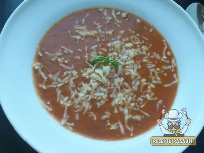 Keptų pomidorų ir pupelių sriuba su ančiuviais