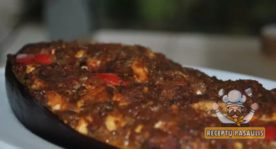 Baklažanas, įdarytas vištos skrandukais ir tofu