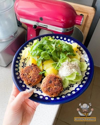 Gardūs vegetariški pupelių ir kukurūzų kotletai