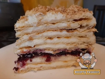 Tortas Napoleonas su kremu