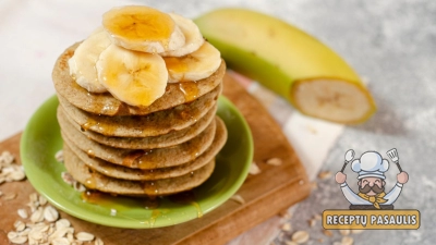 Blynai su avižų miltais ir bananu