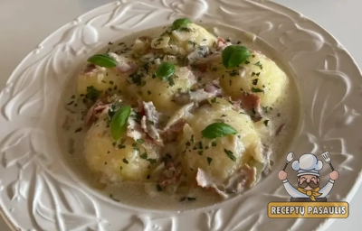 Šilkiniai bulvių kukuliai su faršo padažu