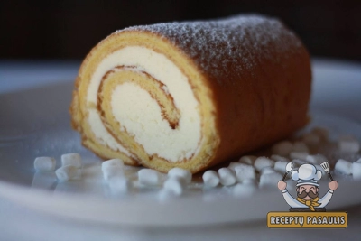 Kuršėnų vyniotinis su kondensuotu pienu ir plombyro skonio desertine varške