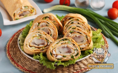 Lavašo suktinukai su silke ir žalumynais (be majonezo)