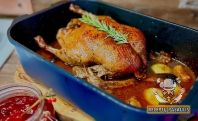 Orkaitėje kepta antis su naminiu teriyaki padažu