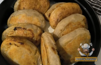 Orkaitėje kepti cepelinai su mėsa