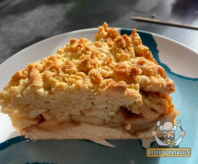 Obuolių-varškės pyragas