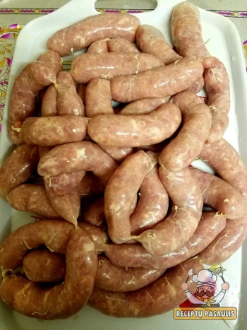 Naminės kiaulienos dešrelės