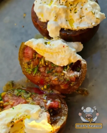 Įdaryti pomidorai su burrata sūriu