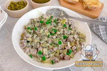 Liežuvio salotos su žirneliais ir poru