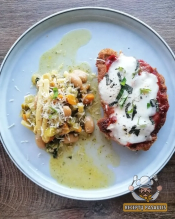 Orkaitėje kepti kepsniai su sūriu ir pievagrybiais