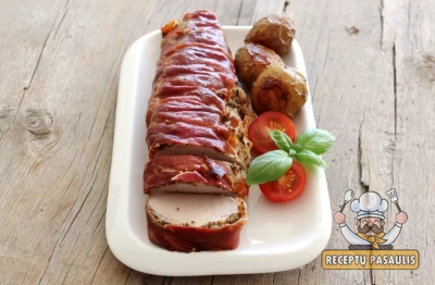 Orkaitėje kepta kiaulienos išpjova su vytintu kumpiu