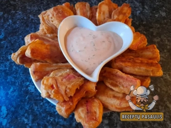 Krabų lazdelės tešloje su kiaušiniu ir majonezu