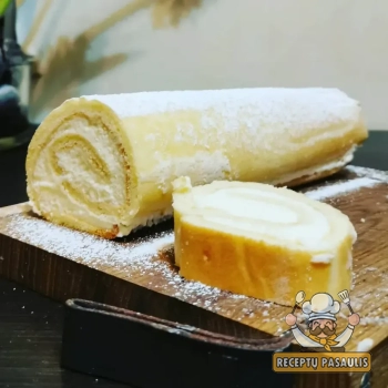 Kuršėnų vyniotinis su maskarponės ir grietinėlės kremu