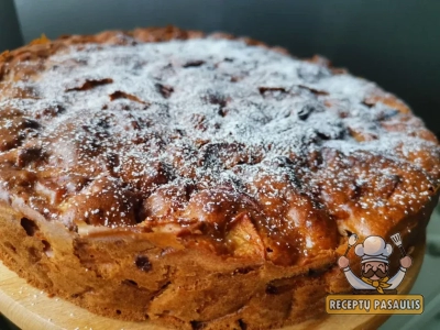 Itališkas obuolių pyragas su pienu