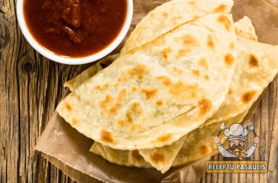 Naminiai tinginių čeburekai kitaip - iš tortilijų su mėsa