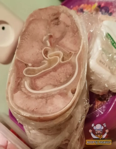 Kiaulių ausų slėgtainis (vyniotinis) - zelcas arba ruledas