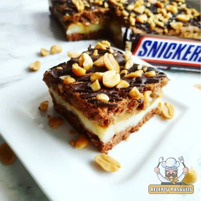 Nekeptas Snickers tortas