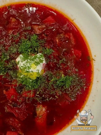 Barščiai su kepta jautiena ir daržovėmis