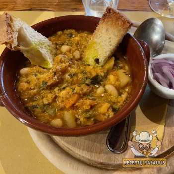 Ribollita – Toskanos duonos ir daržovių sriuba