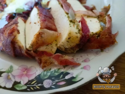 Karšto oro gruzdintuvėje keptas baltas sūris su šonine