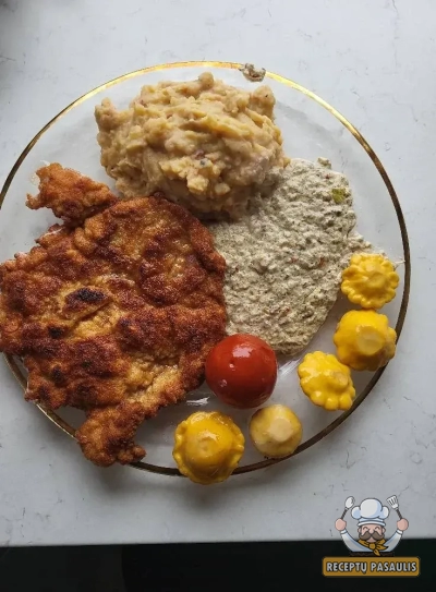 Vienos šnicelis iš veršienos su džiūvėsėliais