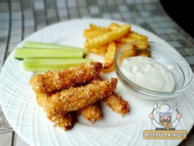 Traškios vištienos juostelės su kefyru ir maltais džiūvėsėliais