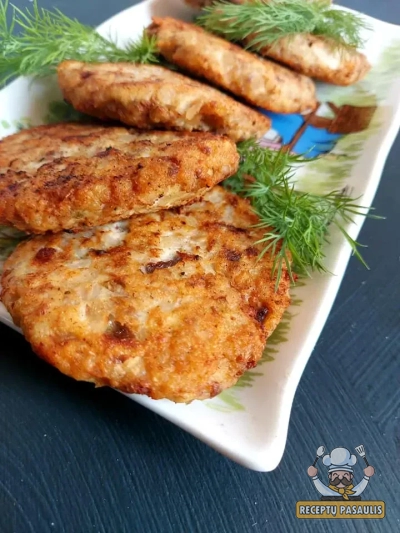 Dietiniai vištienos ir grikių kotletai orkaitėje