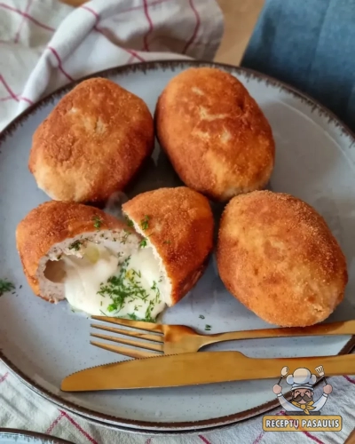 Vištienos kotletai su sūrio įdaru
