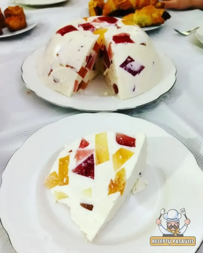 Paprastas ir greitas jogurtinis želė tortas