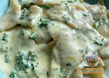 Paprasti skryliai su petražolių ir grietinėlės padažu