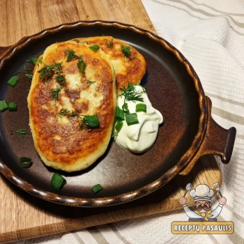 Žemaičių blynai su kiaulienos faršu, kepti orkaitėje