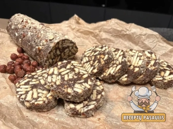 Sausaininis tinginys su riešutais ir šokoladu