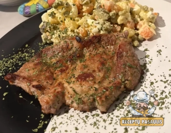 Kiaulienos sprandinės steikas keptas keptuvėje