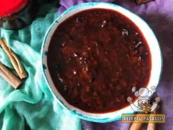 Slyvų su šokoladu džemas