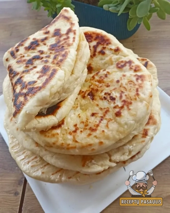 Dietinė turkiška duona "bazlama" su kefyru, be mielių