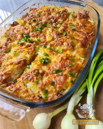 Bulvių apkepas su faršu ir pievagrybiais