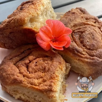 Minkštos mielinės bandelės su cinamonu