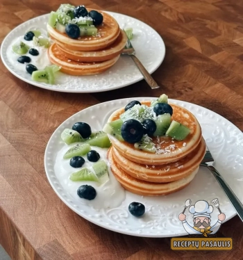 Paprasti ir skanūs kefyro tešlos blynai su soda