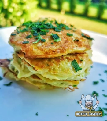 Paprasti aguročių blynai, kepti keptuvėje