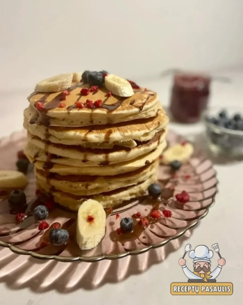 Neringos amerikietiški blyneliai su kefyru