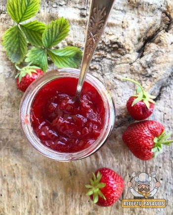 Skani trinta braškių uogienė / džemas žiemai