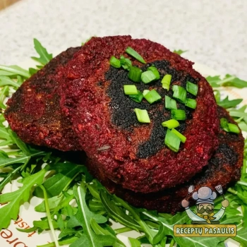 burokėlių kotletai su perlinėmis kruopomis, kepti keptuvėje