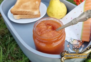 Skaidri kriaušių uogienė