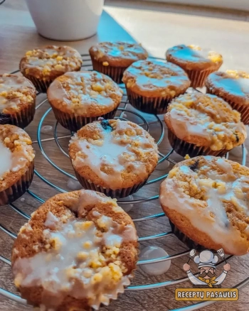 Graikiško jogurto keksiukai su šilauogėmis - drėgni, purūs ir kvapnūs