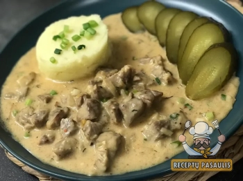 Troškintos kalakutienos kepenėlės su grietinėle