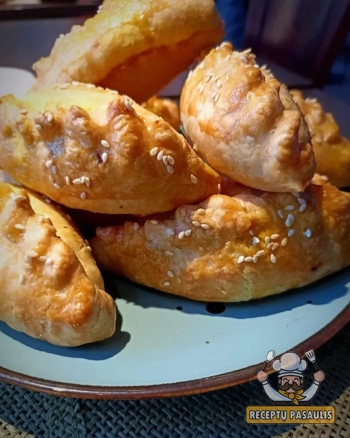 Kibinai su daržovėmis